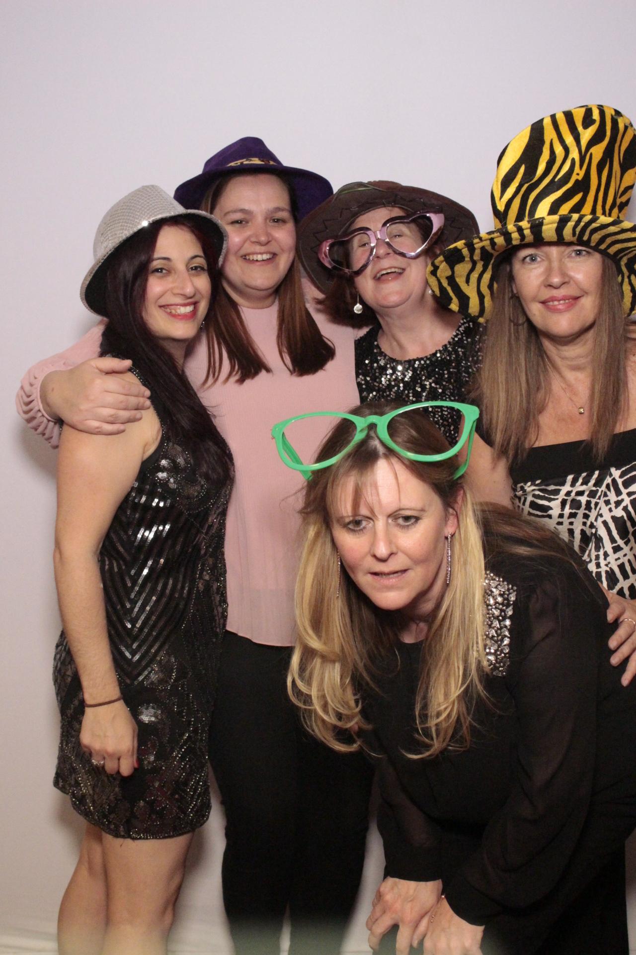Danielle’s 40th birthday | View more photos from the event at gallery.myphotoboothexperience.co.uk/u/MyPhotoBoothExperienceLtd/Danielle’s-40th-birthday